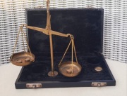 Stara jubilerska, indyjska waga-szalkowa