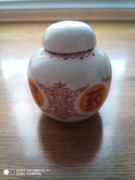 porcelanowy pojemnik 