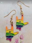 Love dłonie tęczowe złote kolczyki Parada Równości tęcza modne