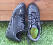 Buty piłkarskie halówki NIKE rozmiar 36,5