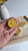  Naturalne świeczki wosk pszczeli– tealighty (ręcznie robione)