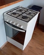 Sprzedam tanio /50zł/bardzo mało używaną kuchnię gazową Zanussi ZCG 560 GW 