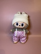 Zestaw dla lalki labubu ubranie ubranko ogrodniczki logowane akcesoria