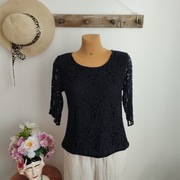 Czarna koronkowa bluzka damska Primark, rozmiar 42 – elegancka i stylowa