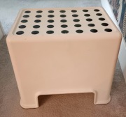 Stołeczek podnóżek Ikea