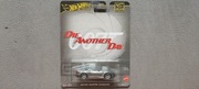 HOT WHEELS Aston Martin Vanquish - 007 DIE ANOTHER DAY 