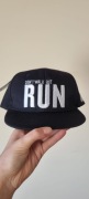 NOWA! Czapka "RUN" czarno biała z metką 