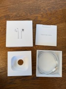 Słuchawki Apple AirPods 2 biały gratis etui
