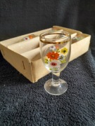 Zestaw 6 sztuk starych kieliszkow na stópkach do wódki