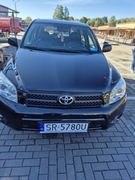 Do sprzedania Toyota RAV4 napęd na 4 koła.