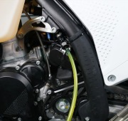 HUSQVARNA TE 250TPI TE 300TPI TE 150 TBI TESTER ADAPTER POMPY PALIWA