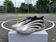 Adidas Harden Volume 9 roz.42,5