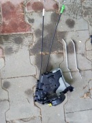 Zamek drzwi lewych przednich Toyota Yaris II