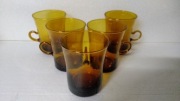 Zestaw 5 bursztynowych szklanek z uszami – styl retro