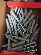 Kołki Fischer do betonu 