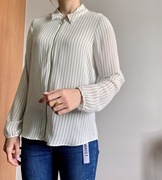 Biała koszula w paski 