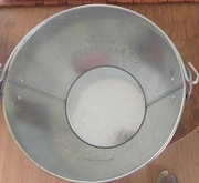 Wiaderko, pojemnik na lód