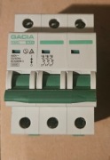 B 16A 3FAZ WYLACZNIK NADPRADOWY BEZPIECZNIK GACIA
