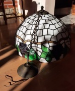 Wiszący żyrandol witrażowy 