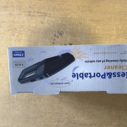 przenośny, bezprzewodowy odkurzacz samochodowy marki TANYO