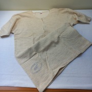 Wełniana koszulka M vintage z krótkim rękawem 