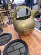 Dzbanek, zabytkowy ciężarek do papieru,vintage 