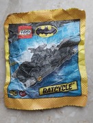 Minifigurka LEGO 212325 Batman DC Batcycle