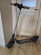 MOTUS SCOOTY 10 Lite 2022, w bardzo dobrym stanie, mało używana.