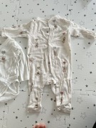 Body i piżamka rampers Kubuś Puchatek 