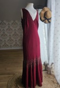 Wieczorowa maxi z koralikami burgundowa sukienka XXL długa damska wesele 