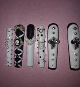 Gotyckie dlugie paznokcie tipsy presson xxl custom