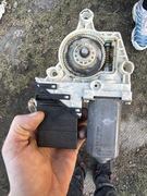 Prawy przedni silniczek podnoszący szybę Audi a3 8p 