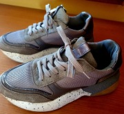 Sneakersy damskie Eva Minge, r. 38