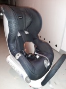 Bardzo bezpieczny fotelik Britax Roemer Max-Fix II