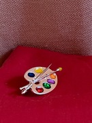 Przepiękna broszka paleta malarska 