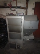 piec na ekogroszek z podajnikiem tłokowym