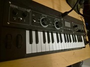 KORG MICROKORG XL syntezator baterie vocoder
