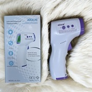 Termometr bezdotykowy