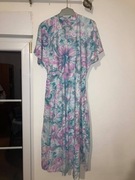 Sukienka - piękny kwiecisty wzór