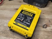 Akumulator stanley 2.0Ah 18V stan idealny