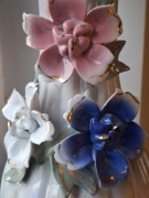 Duży wysoki porcelanowy wazon 3D róże