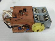 Głowica UKF z kondensatorem strojeniowym z radia lampowego GRUNDIG 