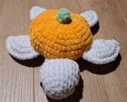 Żółw dynia zrobiony ręcznie na szydełku