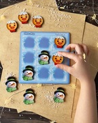 Edukacyjna gra Kółko i krzyżyk "Pierniczki kontra bałwany"