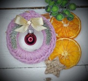 Bombka na choinkę lub na prezent.