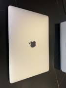 Sprzedam Macbook Air13 + Akcesoria 