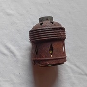 Metalowa oprawka żarówki do lampy elektrycznej, I połowa XX w. 