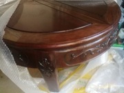 Meble z drzewa Mango