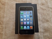 Apple IPhone 3GS z pudełkiem bez blokad