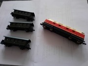 Piko w skali N  br 118 + 3 wagony osobowe 